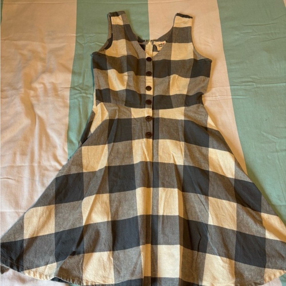 Plaid Dress in multi shades or grey and Cream